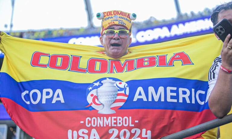 Banderazo De Hinchas Colombianos En Miami Previo A La Final