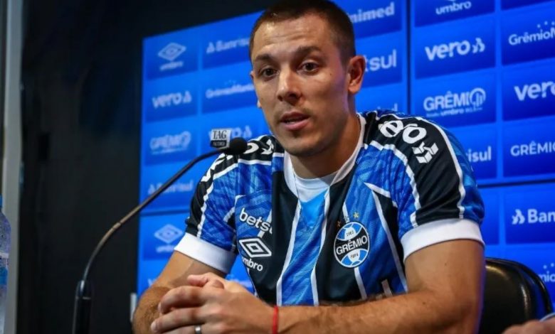 Churín aparece no BID e está liberado para estrear pelo Grêmio