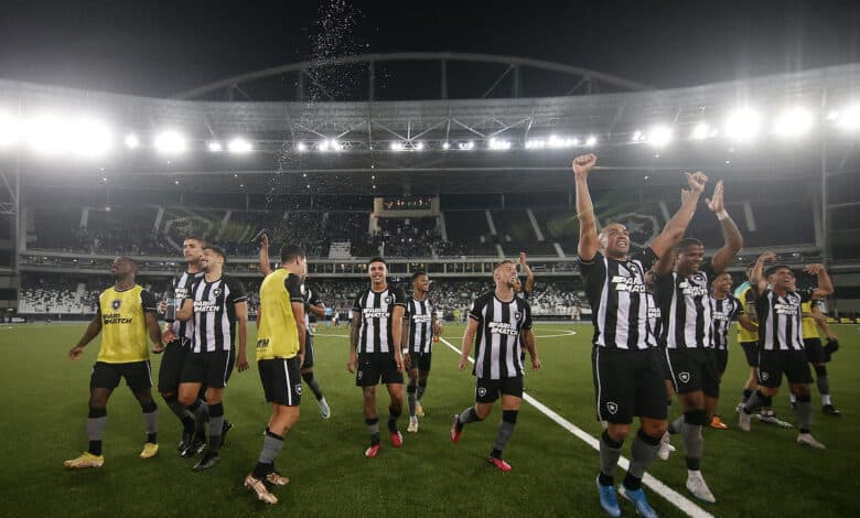 Botafogo supera o Corinthians e alcança a melhor campanha do