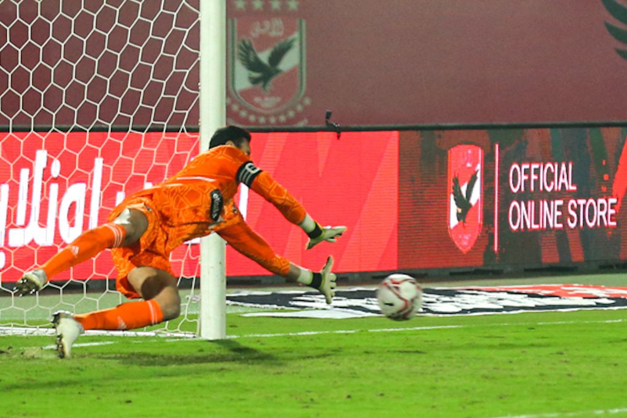 شجار عنيف بين الأهلي المصري والهلال السوداني في دوري أبطال إفريقيا