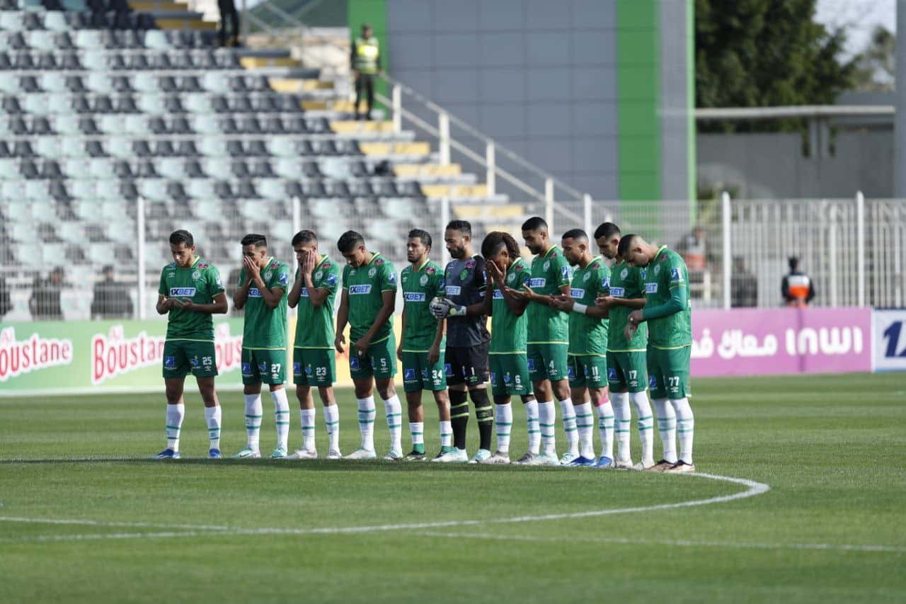 الصالح سبورت : 
			الرجاء يتلقى صدمة قوية قبل لقاء نهضة بركان في الدوري المغربي		