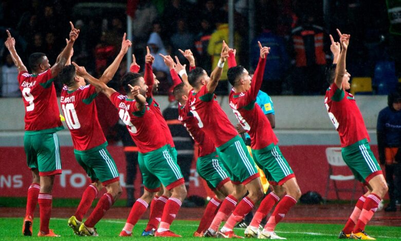 احتفال لاعبو منتخب المغرب للمحليين