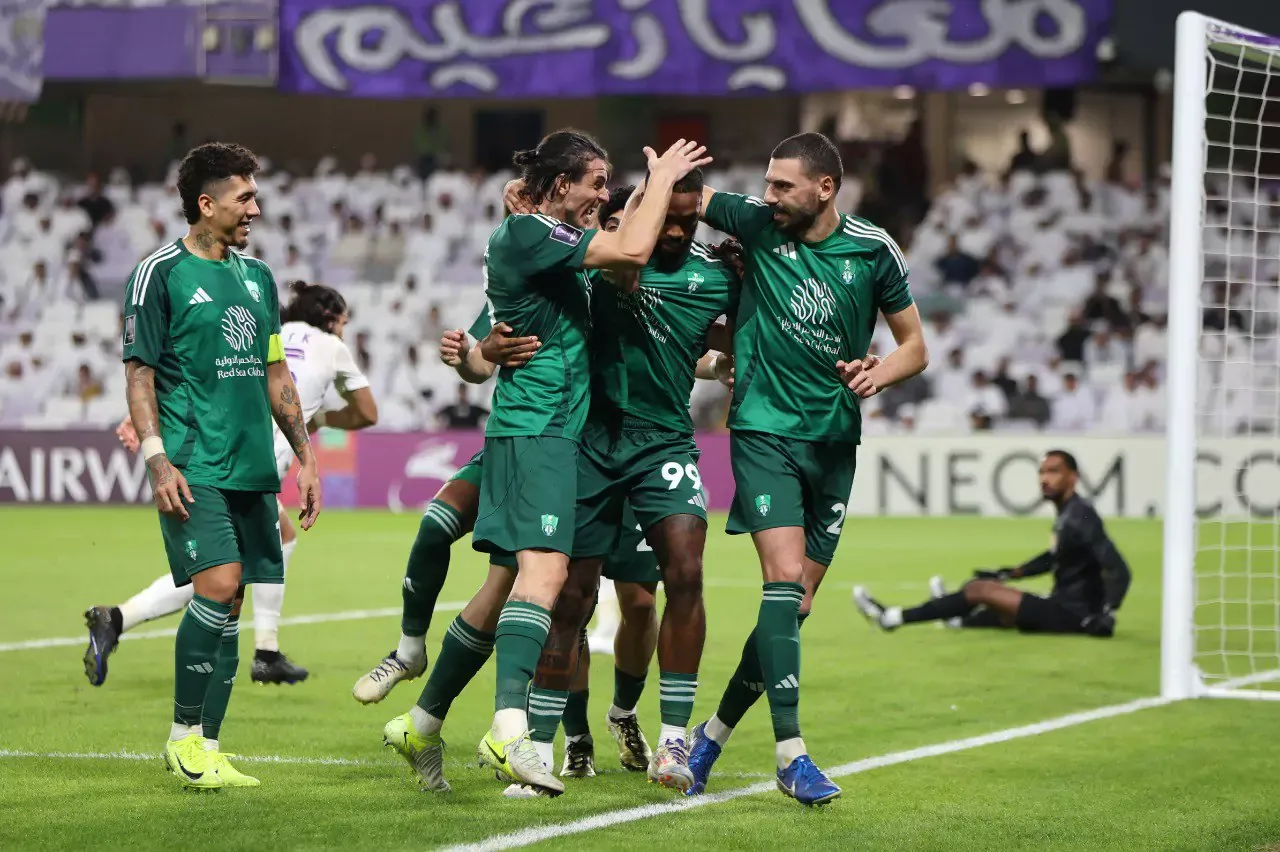 الصالح سبورت : 
			القنوات الناقلة لمباراة الأهلي ضد الشباب بالجولة 14 في الدوري السعودي		