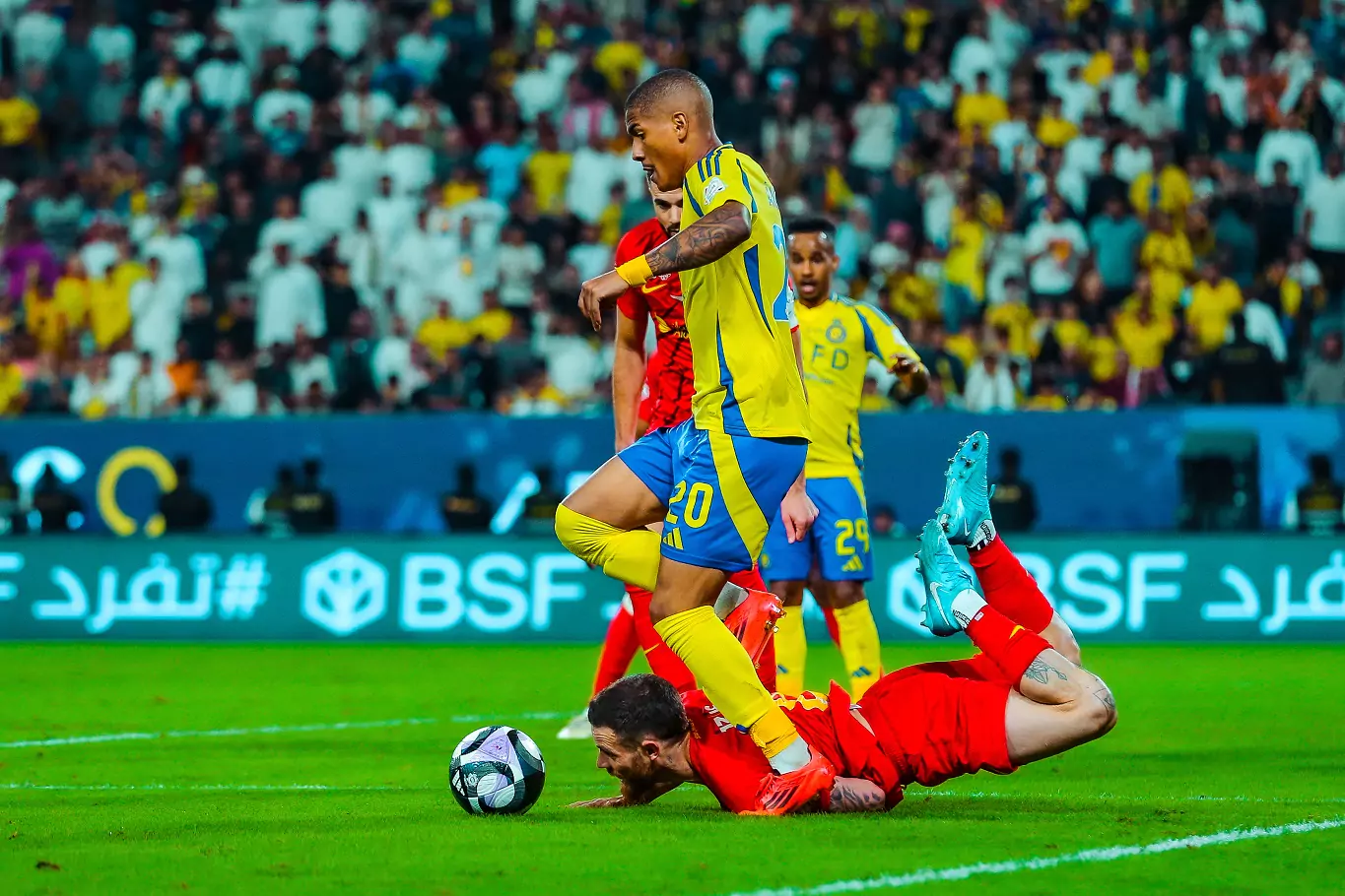 الصالح سبورت : 
			تأجيل مباراة النصر ضد الوحدة في الدوري السعودي		