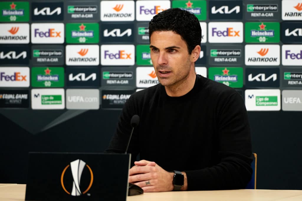 Liverpool vs Arsenal: Mikel Arteta prepara el equipo para ir por el título de la Premier League. (Photo by Alex Caparros - UEFA/UEFA via Getty Images)