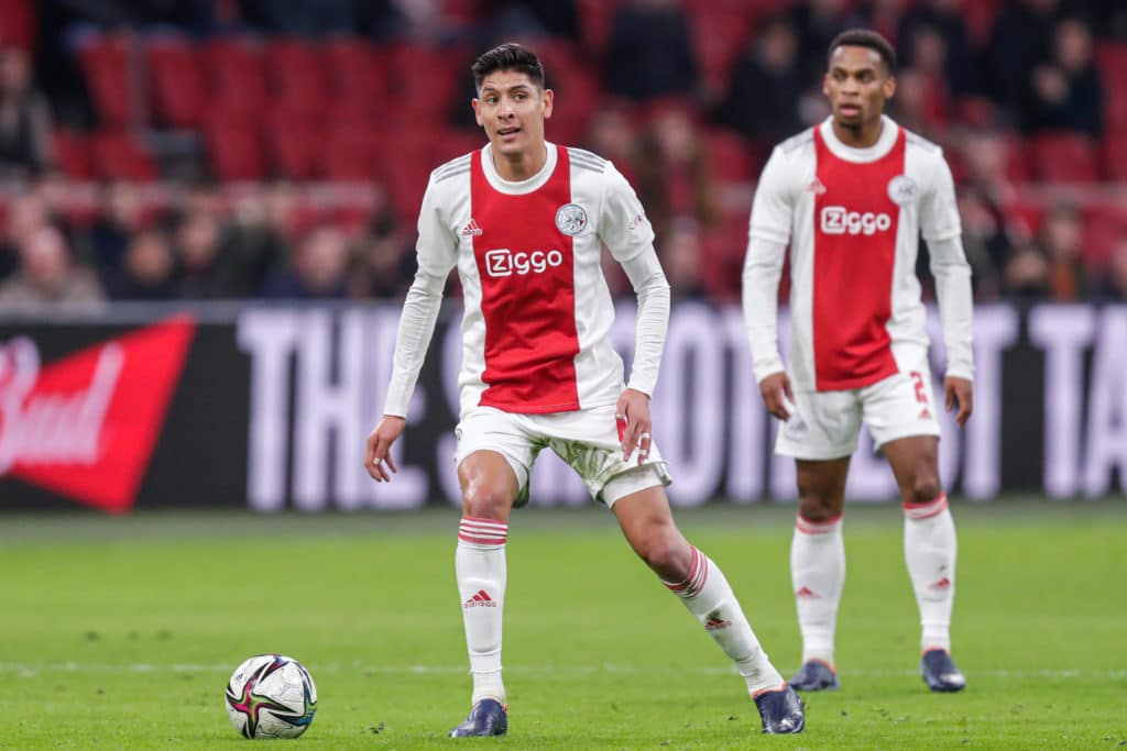 Edson Alvarez  en el partido Ajax and Vitesse de la Eredivisie 2021-22. Mexicanos en Europa Liga MX