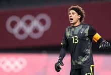 Guillermo Ochoa disputando los Juegos Olímpicos de Tokio 2020 con la Selección Mexicana