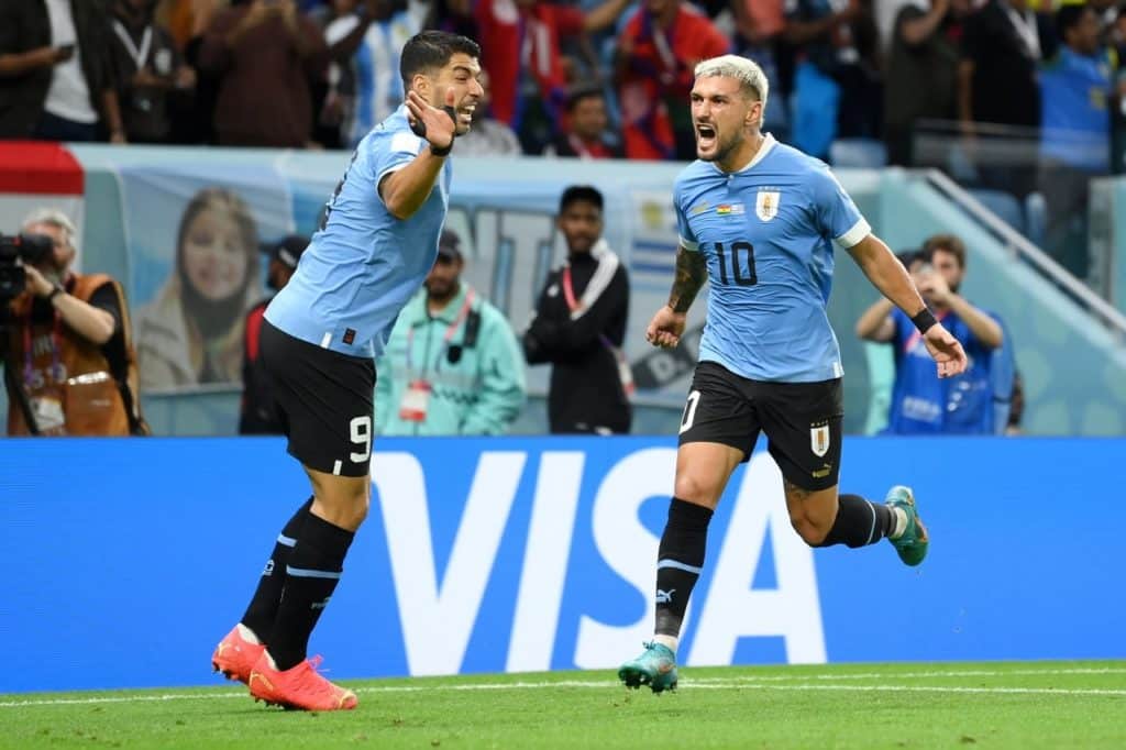 Luis Suárez festejaba el 2-0 de Giorgian De Arrascaeta. En ese entonces, Uruguay estaba clasificado a octavos de final.