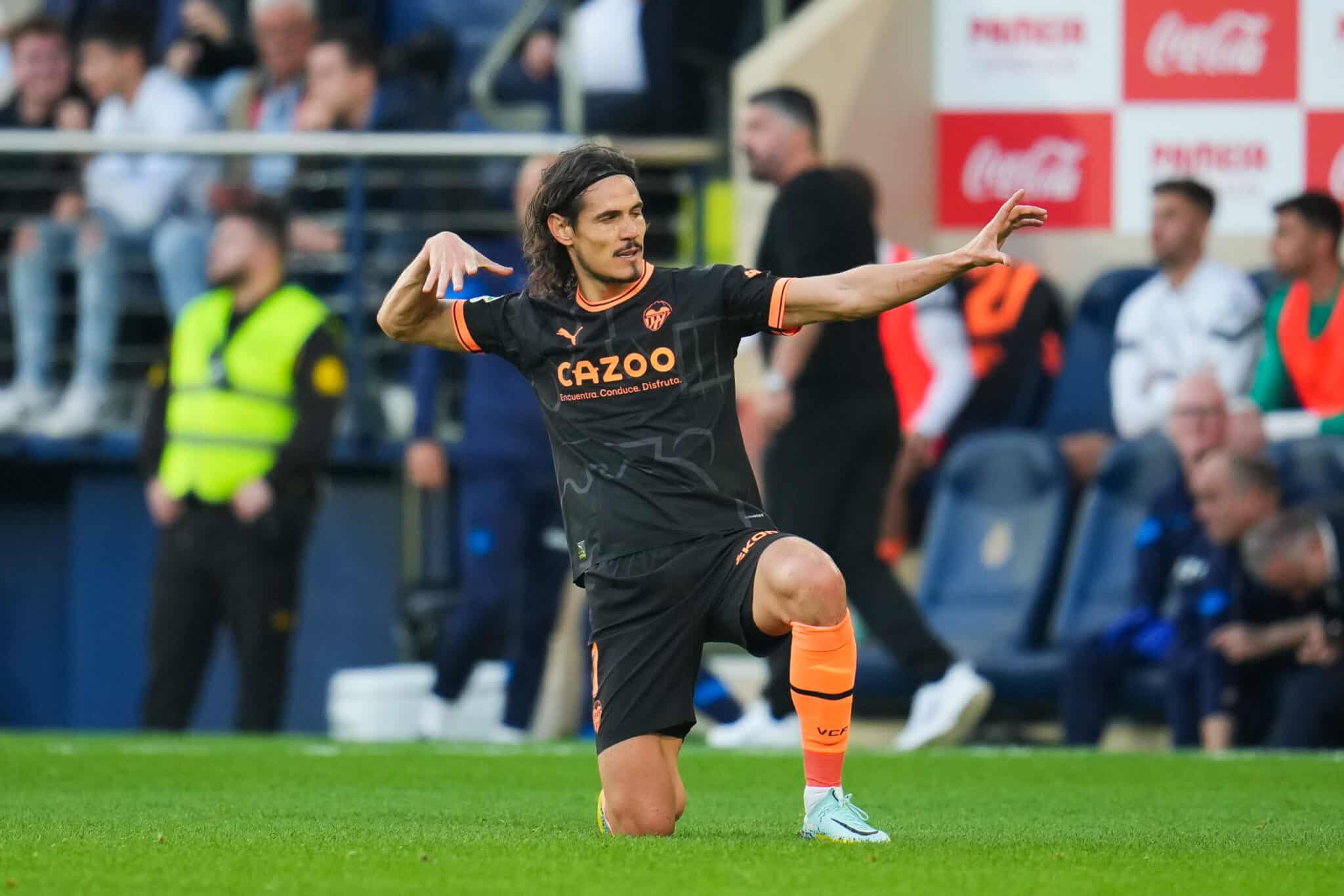 Cavani puede ser la carta de gol en Sporting Gijon vs Valencia