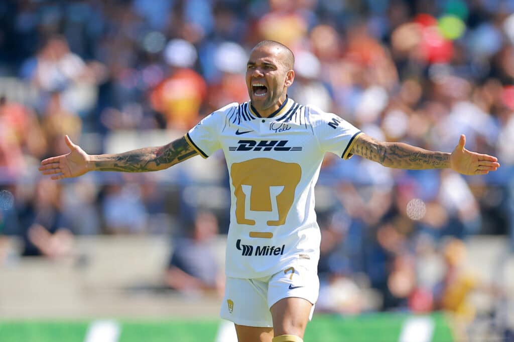 Dani Alves en Pumas