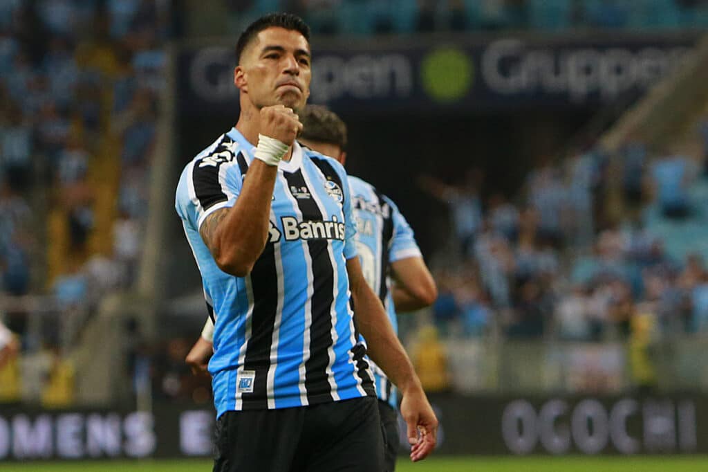 Luis Suárez es la gran ausencia de Uruguay para la próxima fecha FIFA. (Photo by SILVIO AVILA / AFP) (Photo by SILVIO AVILA/AFP via Getty Images)