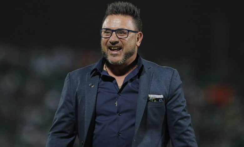 América vs Pumas marca una visita más de Antonio Mohamed al Estadio Azteca, ahora como técnico de un acérrimo rival de las Águilas, club al que hizo campeón