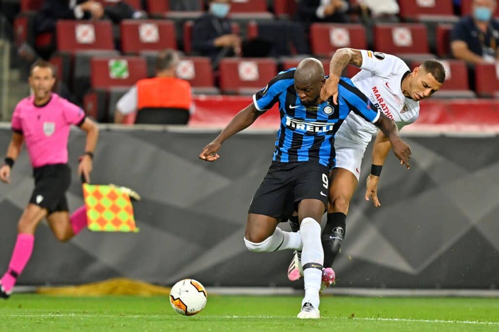 En 2020 fue la última vez que el Sevilla disputó una Final de la Europa League. Fue Campeón, tras vencer al Inter.  (Photo by MARTIN MEISSNER/POOL/AFP via Getty Images)