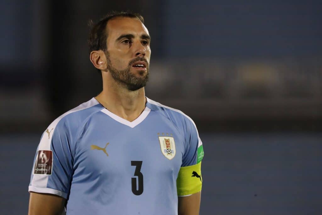 Diego Godín, un jugador histórico de la selección uruguaya. (Photo by Raul MARTINEZ / POOL / AFP) (Photo by RAUL MARTINEZ/POOL/AFP via Getty Images)