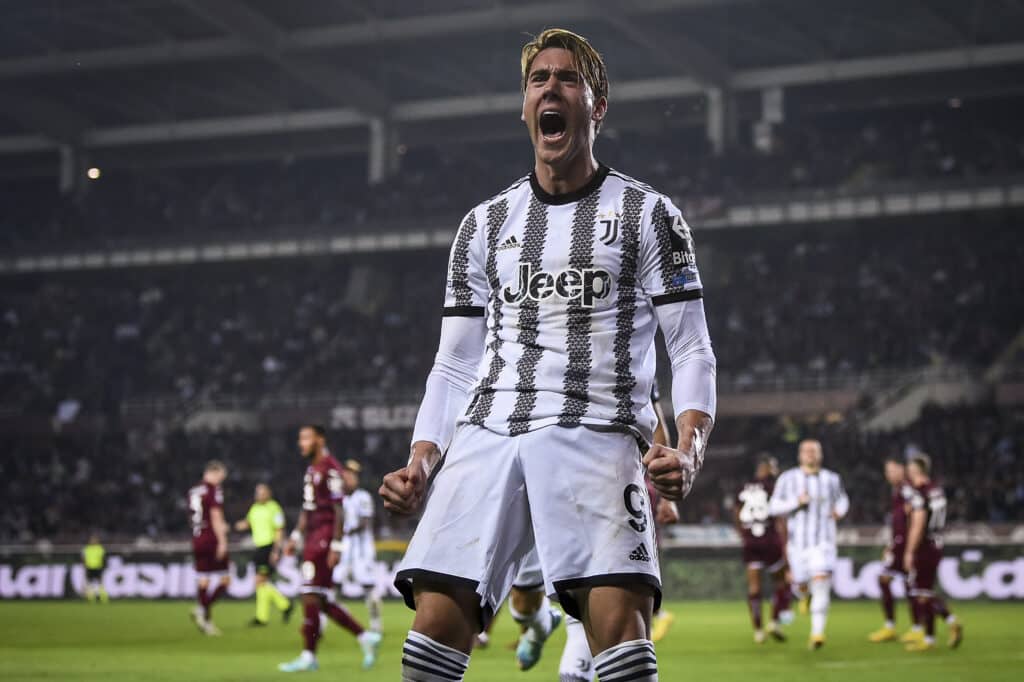 Vlahovic es una de las figuras del Roma vs Juventus (Photo by Nicolò Campo/LightRocket via Getty Images)