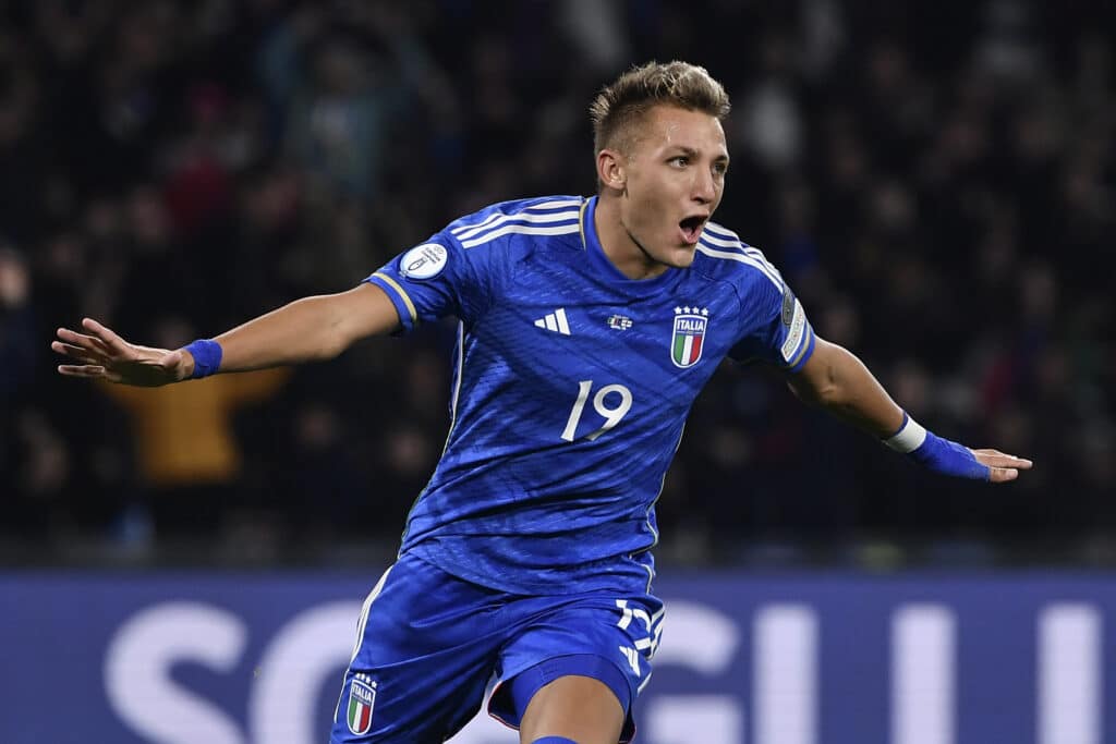 Mateo Retegui hizo su debut en la selección de Italia este 2023. Un buen salto en su carrera profesional (Photo by Isabella Bonotto/Anadolu Agency via Getty Images)