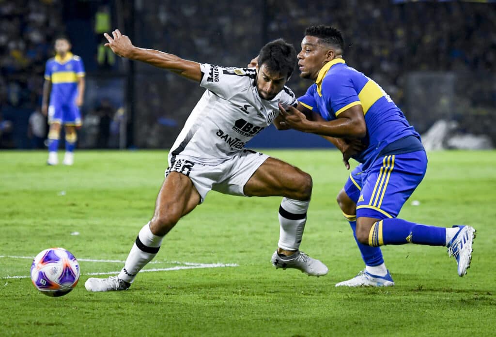 Frank Fabra podría ser titular en la final Boca vs. Fluminense