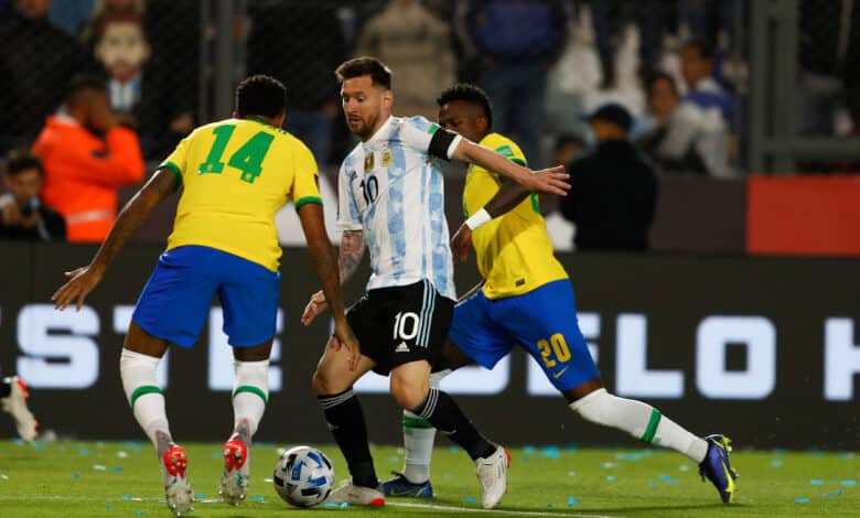 Uruguay vs. Brasil: a qué hora juegan, donde ver y formaciones