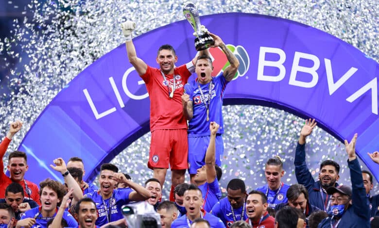 Cruz Azul campeón rompe la maldición del superlíder de la Liga MX Torneo Guardianes 2021