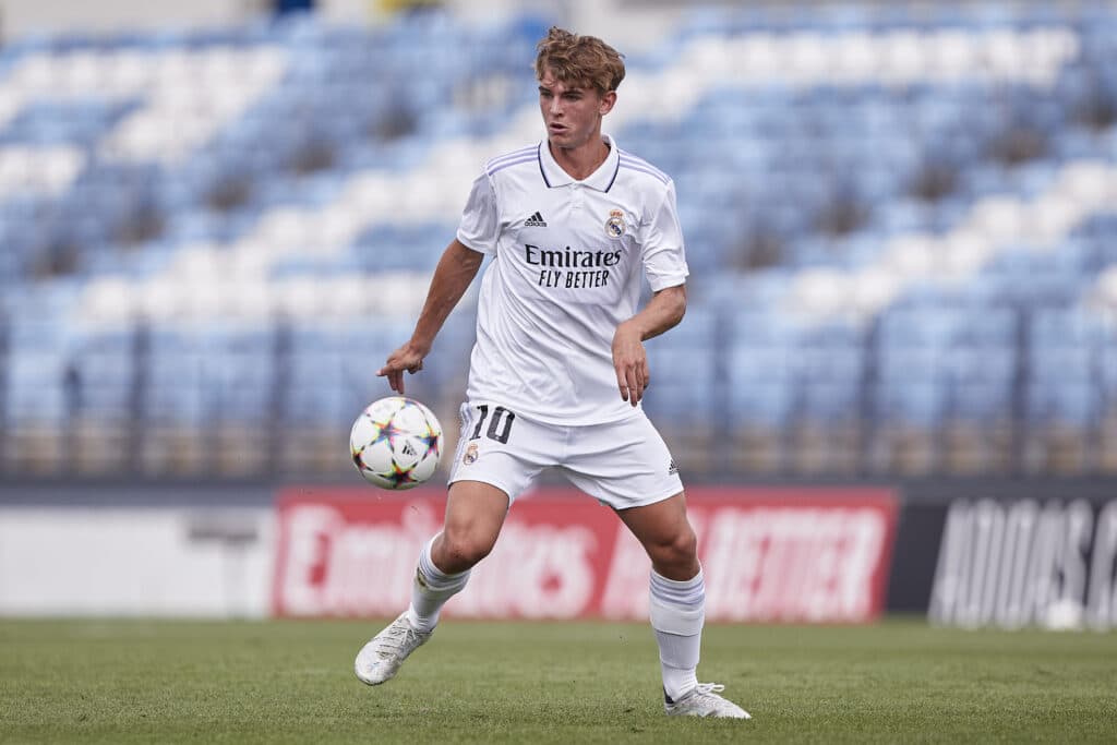 Nico Paz: La nueva joya del Real Madrid que la rompió en la Champions League. (Photo by Fermin Rodriguez/Quality Sport Images/Getty Images)