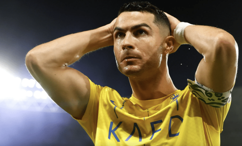 Cristiano Ronaldo fue expulsado y su equipo eliminado de la Supercopa de Arabia Saudita.