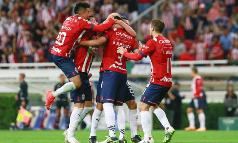 Chivas vs Toluca Pronósticos Liga MX