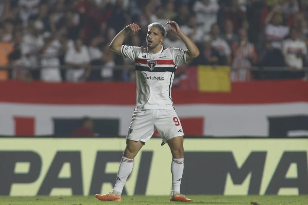 Sao Paulo vs Botafogo: Jonathan Calleri está llamado a aparecer en estos cuartos de final, partido de vuelta.(Photo by Miguel Schincariol/Getty Images)