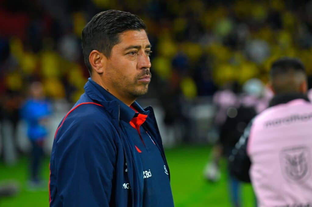 Nicolás Córdova será el entrenador de Chile Sub 23 en el Preolímpico de Venezuela 2024. (Photo by RODRIGO BUENDIA/AFP via Getty Images)