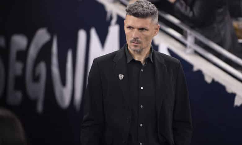 El entrenador argentino Fernando Ortiz con Rayados de Monterrey vs Atlético de San Luis en la Liga MX