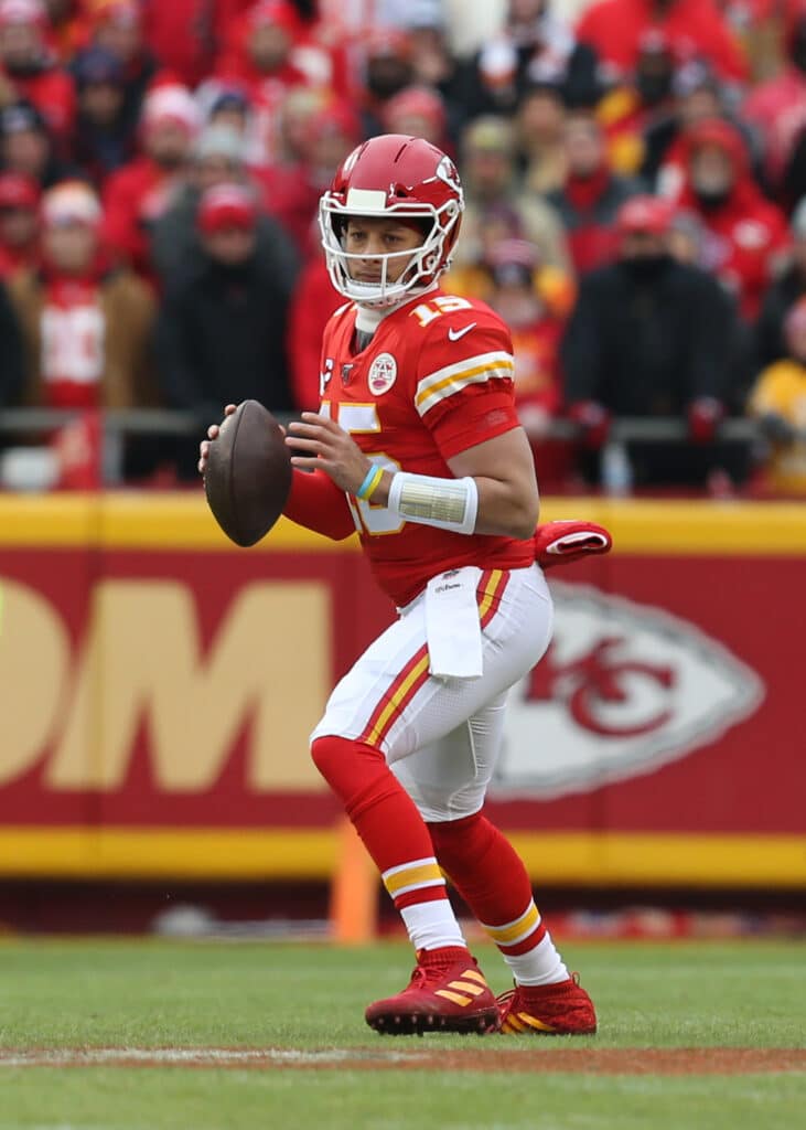 Patrick Mahomes, una de las grandes figuras que tendrá NFL Playoffs 2024/25.