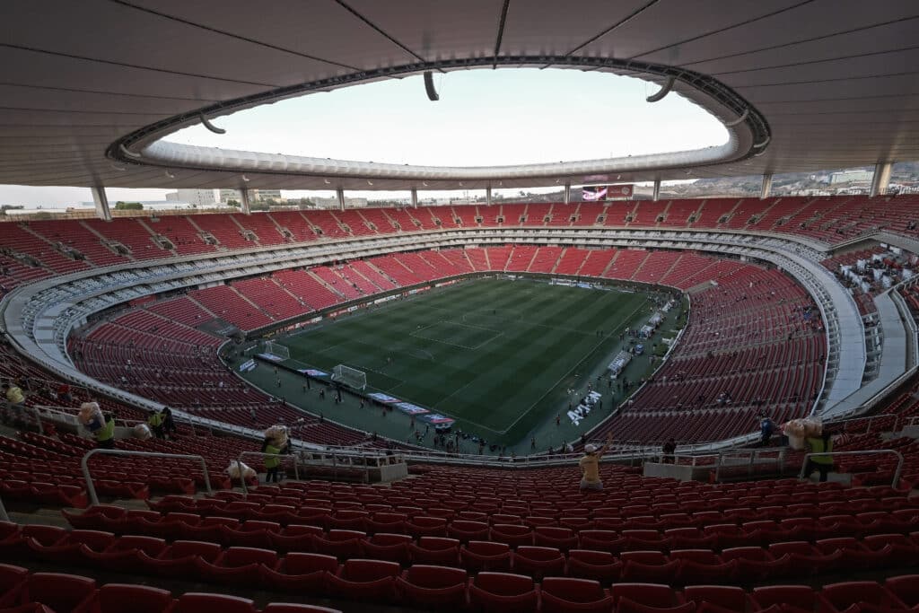 Chivas vs America estadio akron Clásico Nacional Copa de Campeones Concacaf