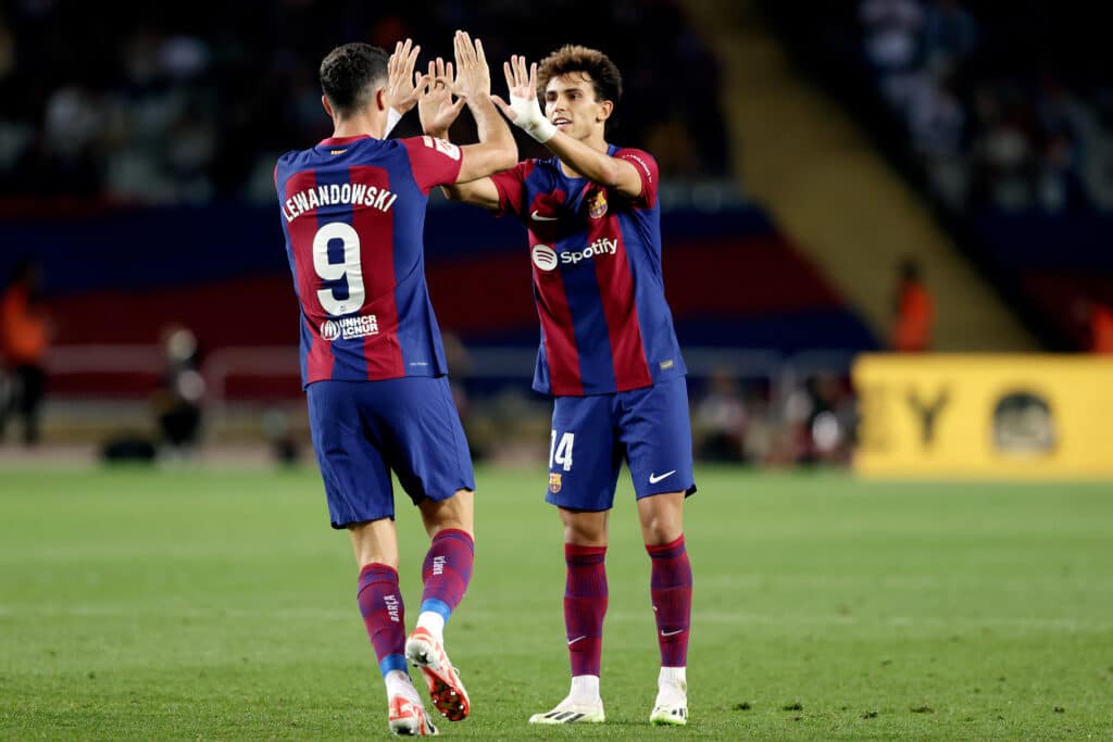 Robert Lewandowski podría ser una de las claves en el Barcelona vs Getafe. (Photo by David S.Bustamante/Soccrates/Getty Images)