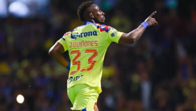 Julián Quiñones celebra su gol en el juego de América vs León en el Torneo Apertura 2023 de la Liga MX