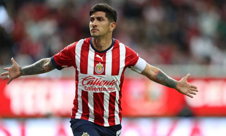 Posiciones de Chivas Liga MX Víctor Guzmán