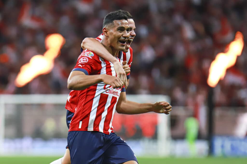 Posiciones de Chivas Liga MX Gilberto Sepulveda