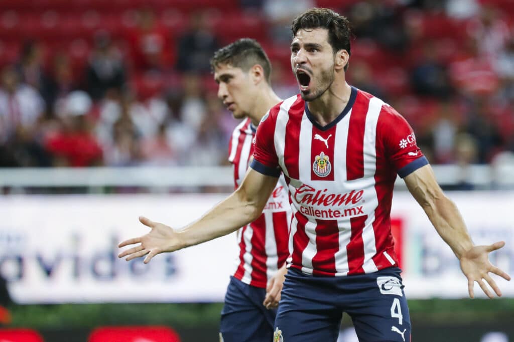 Chivas vs Pachuca liga mx Antonio Briseño