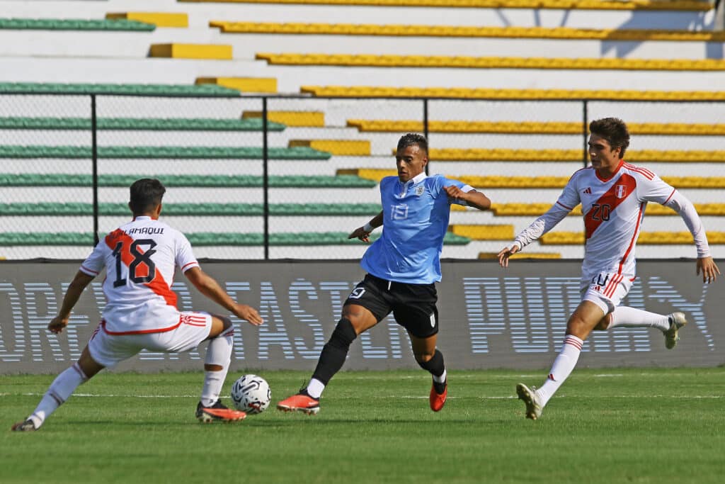 Luciano Rodríguez con Uruguay