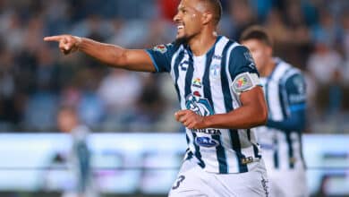 El venezolano Salomón Rondón festeja una anotación en un juego del Clausura 2024. Pachuca vs Columbus mls vs liga mx final concachampions salomón rondón mundial de clubes Pachuca vs Monterrey Pumas vs Pachuca vs New York RB