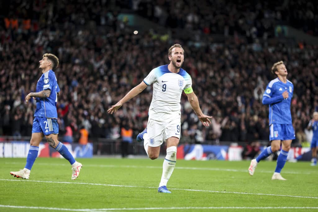 Inglaterra vs Eslovaquia: Harry Kane busca ser el héroe de esta criticada selección inglesa(Photo by Robin Jones/Getty Images)