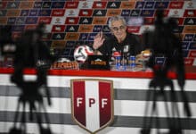 Jorge Fossati dirigirá a su equipo en Perú vs Uruguay en busca de una necesaria victoria.