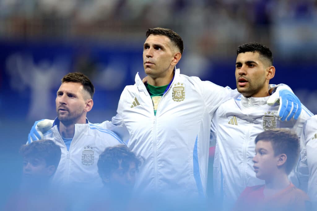 Lionel Messi Dibu Martínez Cuti Romero Copa América