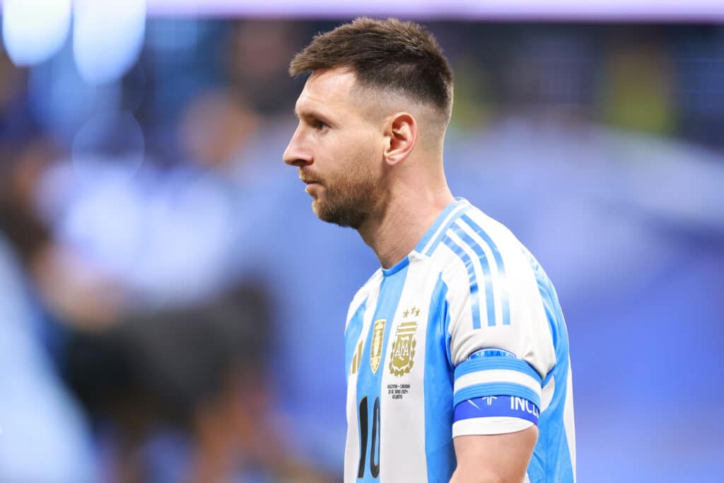 Lionel Messi en duda para los Cuartos de Final de la Copa América. (Photo by Hector Vivas/Getty Images)