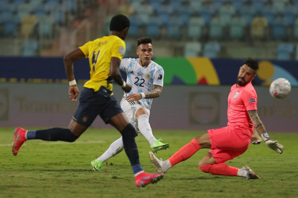 Lautaro Martínez, uno de los goleadores del último Argentina vs. Ecuador por Copa América.