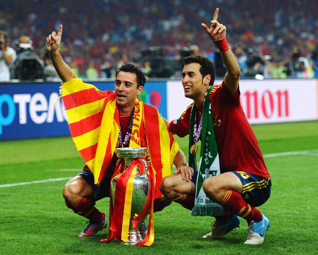 España campeón de la Eurocopa 2012 Xavi Hernandez  Sergio Busquets