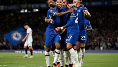 Raheem Sterling del Chelsea después de anotar durante el partido de la Premier League 2023-24 entre Chelsea y Luton Town. Chelsea vs América