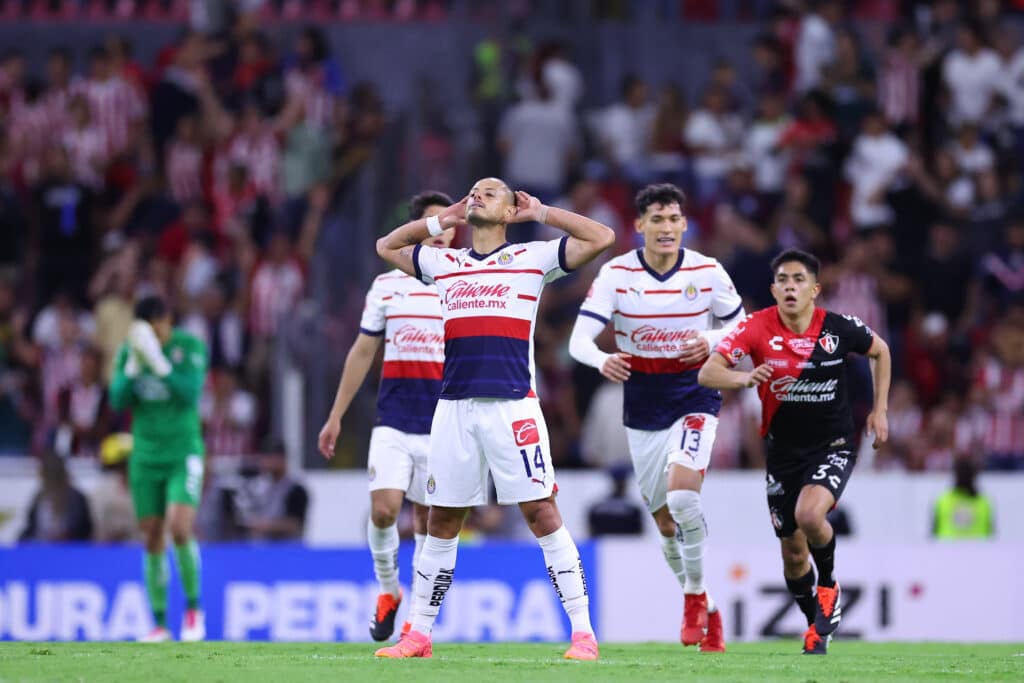 Chivas vs Toluca Javier Hernandez liga mx