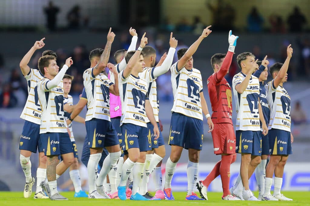 Jugadores de Pumas festejan su victoria ante Pachuca en el Apertura 2024 de a Liga MX jugado en el Estadio Olímpico Universitario Pumas vs Austin Monterrey vs Pumas