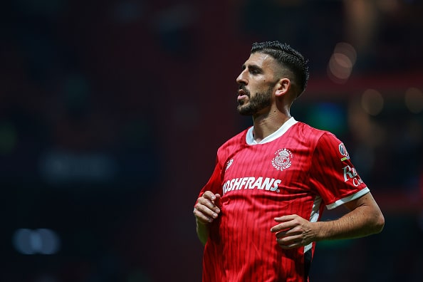 Paulinho de los Diablos Rojos del Toluca en un partido del Apertura 2024 de la Liga MX. Toluca vs Kansas City Toluca vs Houston Dynamo