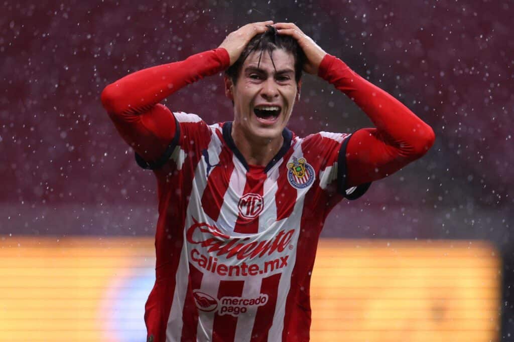 El jugador de Chivas, Armando González, celebra su anotación en un partido del Apertura 2024 de la Liga MX. Chivas vs San José Earthquakes Chivas vs Juárez