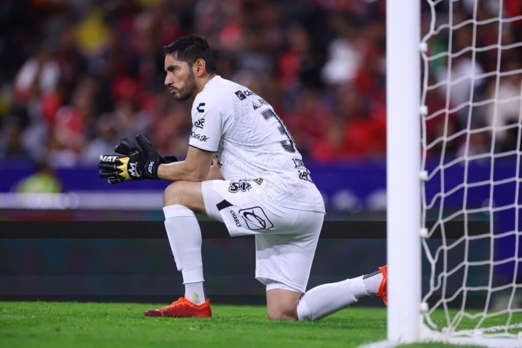 El portero de los Xolos de Tijuna, José de Jesús Corona, en un juego del Apertura 2024 de la Liga MX. Los Ángeles vs Tijuana